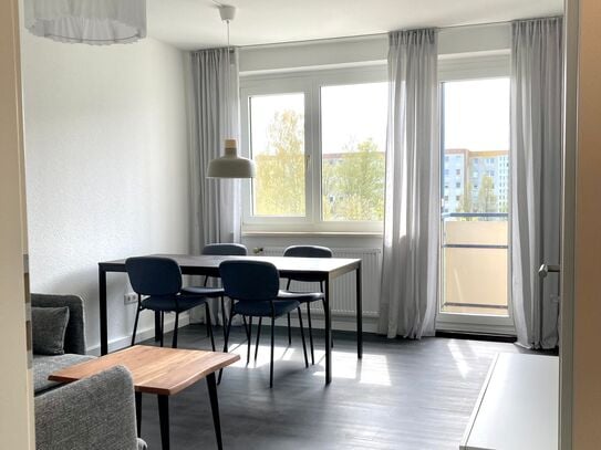 Charming & new suite close to city center and university