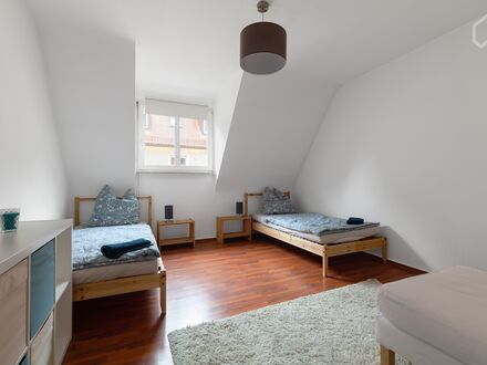 Möblierte 3-Zimmer-Wohnung im Herzen von Nürnberg Nähe Albrecht-Dürer-Platz | Furnished 3-room-flat in the heart of Nur…
