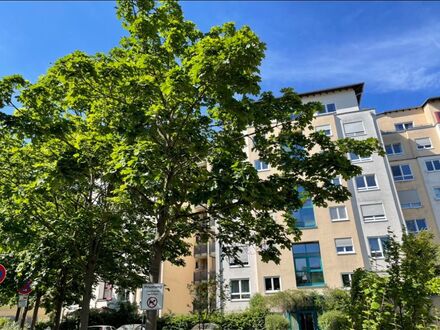 Sehr helle und zentrale 3 Zimmer Wohnung in Frankfurt | Very light, centrally located 3 rooms apartment in Frankfurt