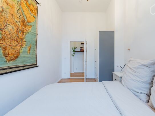 Wonderful apartment in a classified monument building in a central location in Berlin - Schöneberg