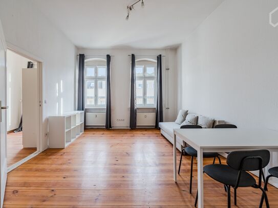 1 Sclafzimmer Altbau Wohnung in Moabit für Langzeit Miete