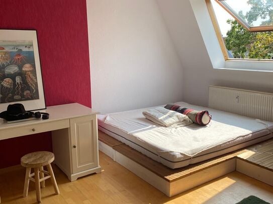 Bright 2-Room Apartment with Large Roof Terrace in Pankow, Berlin - Amsterdam Apartments for Rent