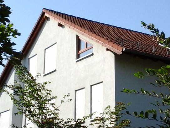 Sonnige Wohnung im Dachgeschoss mit toller Aussicht