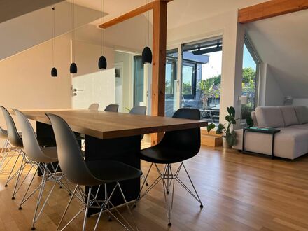 Exklusive Designer-Wohnung mit Dachterrasse in zentraler Lage ab Juli für 1 Jahr zu vermieten