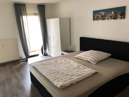 Spacious 1,5-room apartment in Mannheim Rheinau, with a balcony