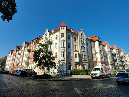 Helle und großzügige 3-Raum Wohnung am Nettelbeckufer mit idealer Infrastruktur | Bright and spacious 3-room apartment…