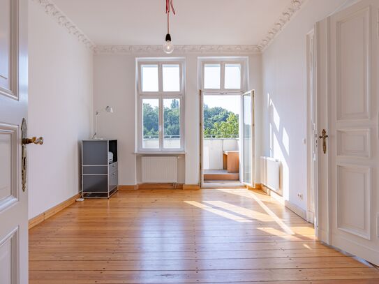 4 - Zimmer-Wohnung, 2 Balkone - Südseite mit Parkblick über Berlin