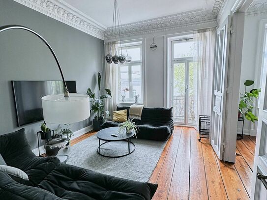 Luxuriöse, vollständig möblierte 4-Zimmer-Wohnung mit Balkon und Einbauküche in Hamburg
