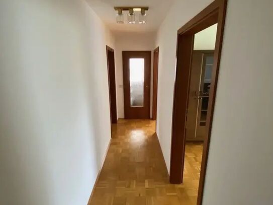 Neue & liebevoll eingerichtete Wohnung zentral gelegen, Sindelfingen