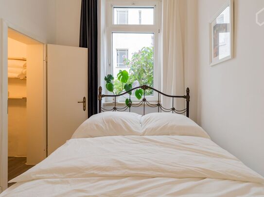 Charming and Stylish Furnished Apartment in Kreuzberg