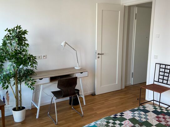 Lovely & neat suite in Kreuzberg