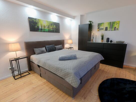 voll ausgestattes Studio- Apartment * Bahnhofsnah * Klimaanlage * elektrisches kingsize Bett * 50`SmartTV*