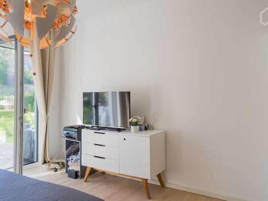 Modern, brandnew & wonderful suite with garden, Berlin - Amsterdam Apartments for Rent