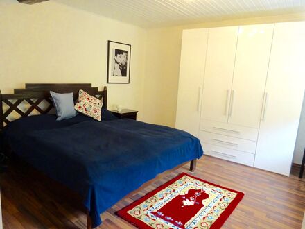 100 m²-Wohnung in denkmalgeschütztem Haus in Ortsmitte von Donaustauf | Wonderful studio in Donaustauf