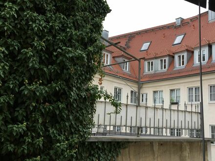Luxuriös möblierte 2 Zimmer Wohnung im Zentrum von Ingolstadt (Rathausnähe)