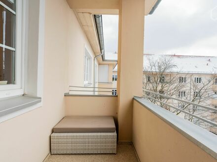 Helle und stilvolle Wohnung auf Zeit in ruhiger Straße