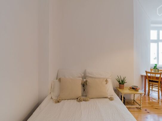 Bright and freshly renovated studio apartment in Neuköllns nicest area, Berlin - Amsterdam Apartments for Rent