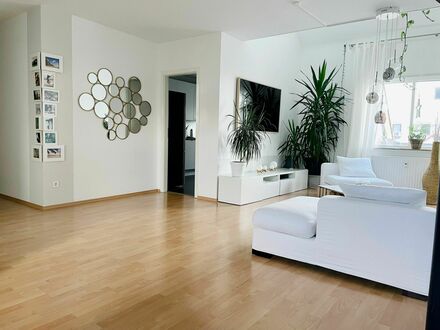 Großzügige, hell geschnittene möblierte Maisonette-Wohnung | Modern, quiet and spacious furnished Maisonette apartment