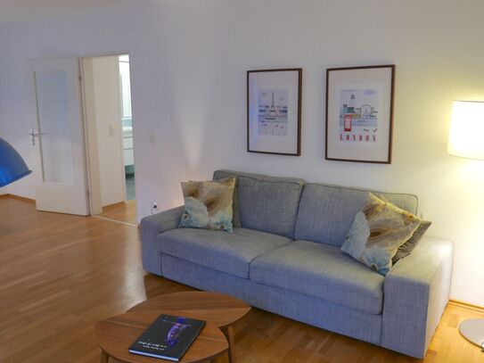 Fully furnished: Top location in Lehel, Sunny 2-Room Apartment