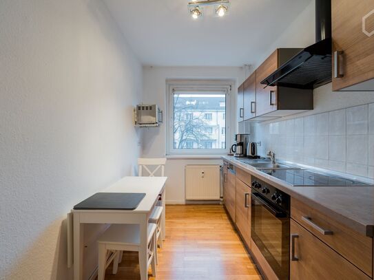 Sunny balcony 2 Rooms, Central, Nordbahnhof, Mitte, Berlin - Amsterdam Apartments for Rent