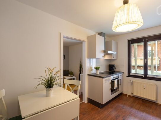 Quiet and fashionable suite located in Köln, directly at the Berliner Street with all shops and restaurants, Koln - Ams…