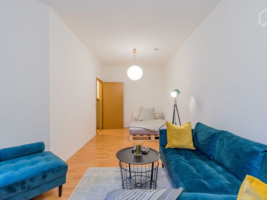 Fashionable & cozy apartment with balcony in a good location in Friedrichshain