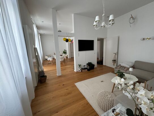 Great Flat in Frankfurt banking area, 5 Minutes Walk to Opernplatz