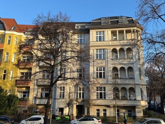 Helle und stilvolle Wohnung mit schöner Aussicht