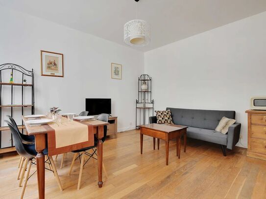 Charming 30m² Parisian Apartment in the Heart of the 4th Arrondissement - Explore Authentic Living Near Le Marais