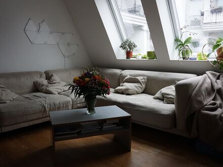Großes, möbliertes Aparment mit vier Schlafzimmern | Large, furnished 4 bedroom apartment