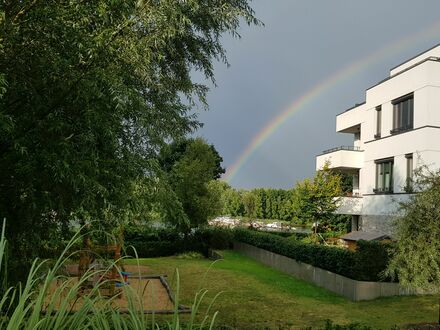 Exklusive, möblierte Wohnung auf Stralau mit See- bzw. Spreeblick inkl. 100 qm Privatgarten | Exclusive, furnished apar…