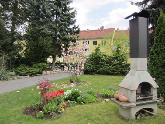 Quiet house with its own garden, right next to the forest