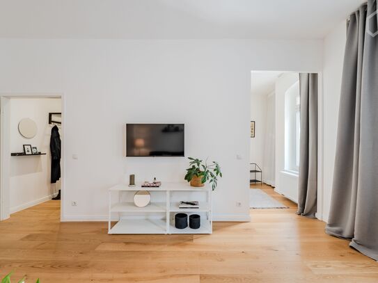 Stylish Furnished Apartment – Fully Renovated, Central, and Close to the Spree