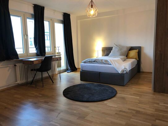 WG-ZIMMER: Helles Apartment in Frankfurt am Main