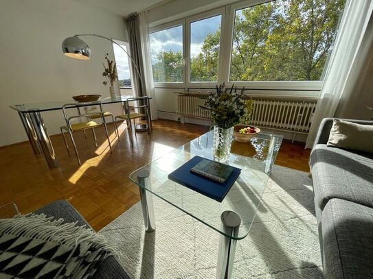 Sunny, spacious apartment with balcony, lift and garage in the centre of the old town, Koln - Amsterdam Apartments for…