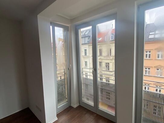 Beautiful large furnished 2-room flat in Berlin-Mitte near Hackescher Markt, Berlin - Amsterdam Apartments for Rent