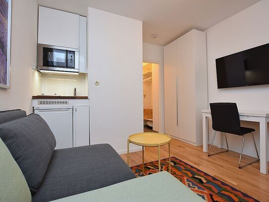 New, beautiful home conveniently located, Stuttgart - Amsterdam Apartments for Rent