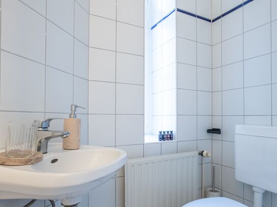 Amazing spacious Studio apartment in Friedrichshain directly at Boxhagener Platz