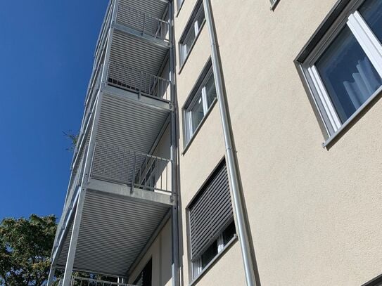 Exklusive, sanierte 3-Zimmer-Wohnung mit Balkon in Köln