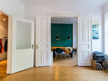 Stilvolle Altbau-Wohnung in bester Lage | Stylish apartment in the best location