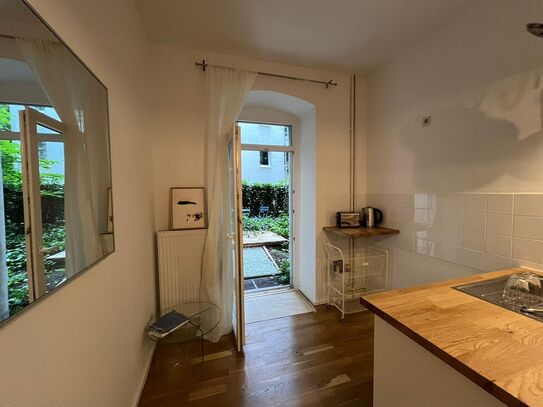 wonderful garden apartment in kollwitzkiez Prenzlauer Berg