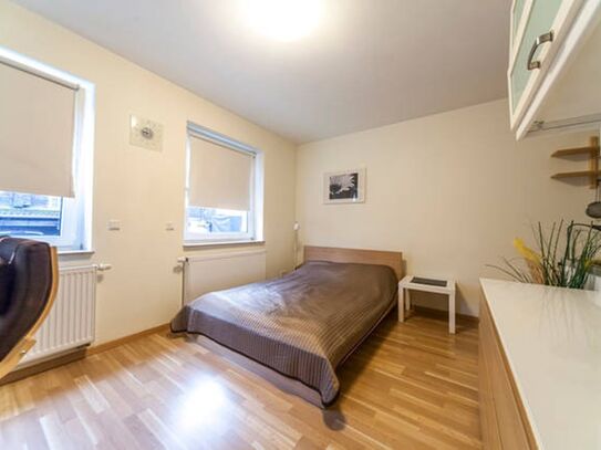 Modern, lovingly furnished loft in Dortmund-City for 1-2persons with parking, Dortmund - Amsterdam Apartments for Rent