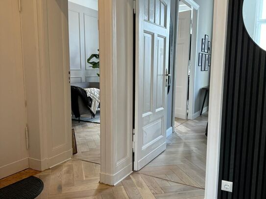 Newly renovated old building gem with stucco and designer kitchen top location Steglitz, Berlin - Amsterdam Apartments…