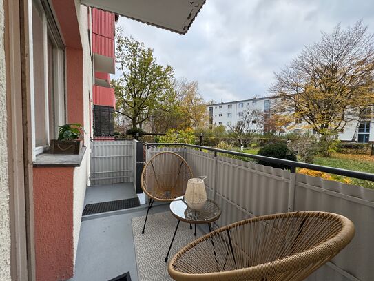 Urban & Quiet: Große Wohnung mit Balkon in sehr Zentraler Lage