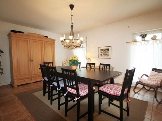 Spacious (approx. 140m²) apartment for up to 8 people