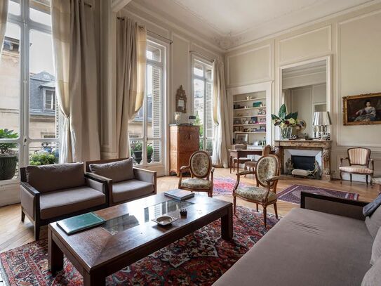 Apartment on 2 Floors in the Heart of 7th Paris