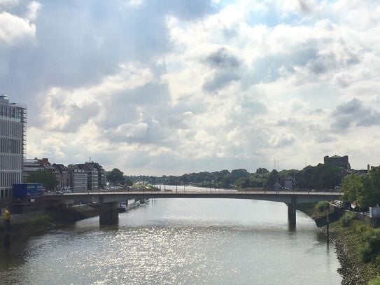 Beautiful apartment on the banks of the Weser with panoramic view of the historic old town, directly in the centre of t…