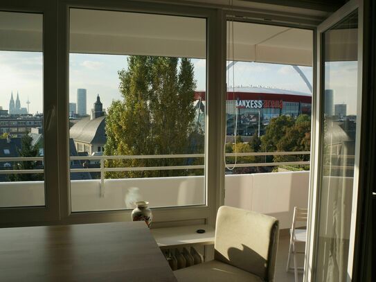 Schönes Apartment in Köln-Deutz mit Balkon, Domblick und Tiefgaragenstellplatz