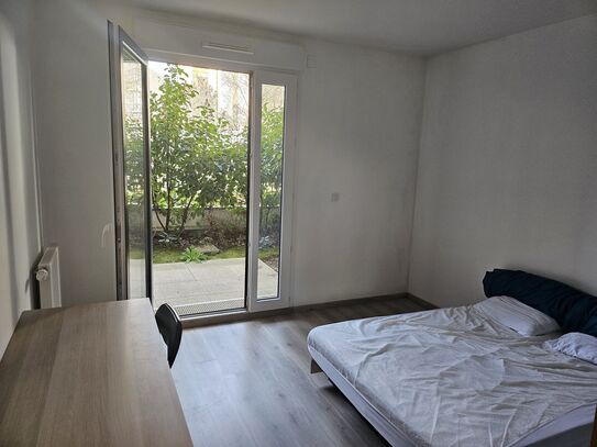 Neat & pretty flat in popular area (Bois-Colombes)