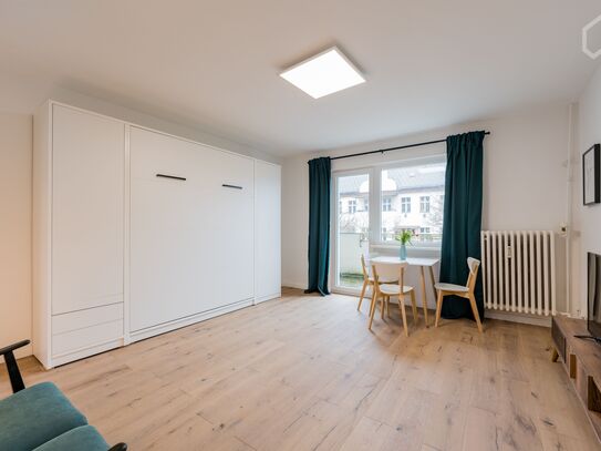 Bright loft in quiet street